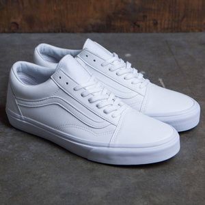 Vans Old Skool True White/ W 7.5/M 6.0